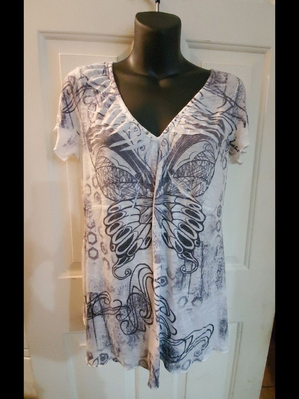 Apt. 9 Y2K Whimsigoth Butterfly Graphic V-Neck Tee Top